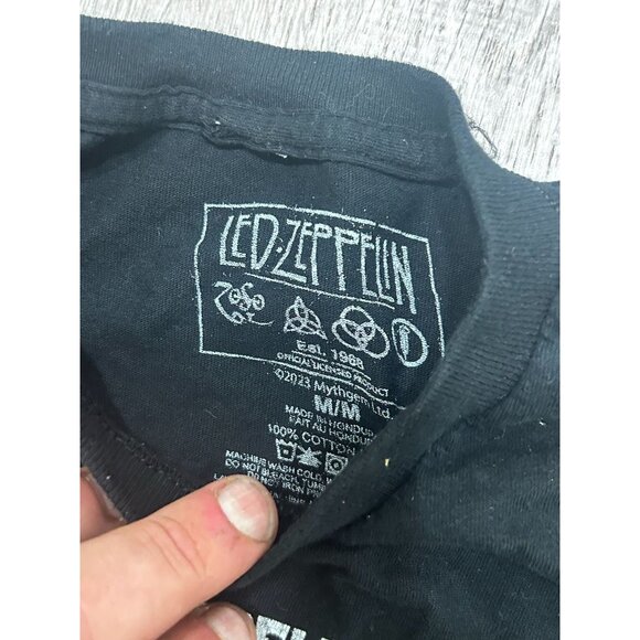 Led Zeppelin T-Shirt Men's Size Medium Crew Neck Graphic Pullover Black - Picture 2 of 8